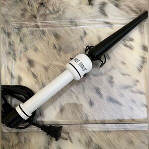 Hot tools styling wand